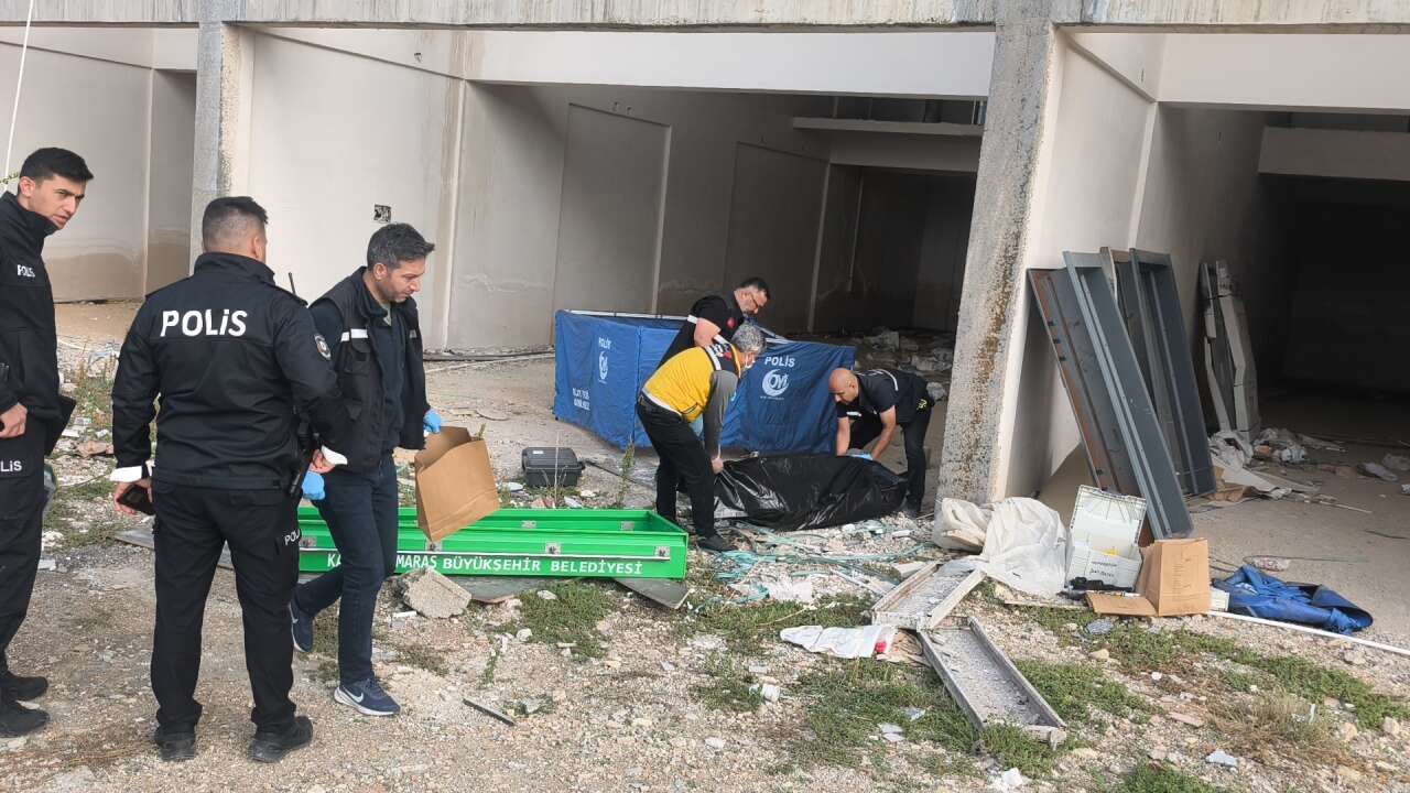 İnşaat alanında sır ölüm! Cesedini işçiler buldu 8